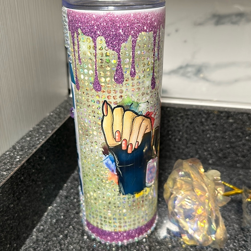 Tumbler for some that does nails